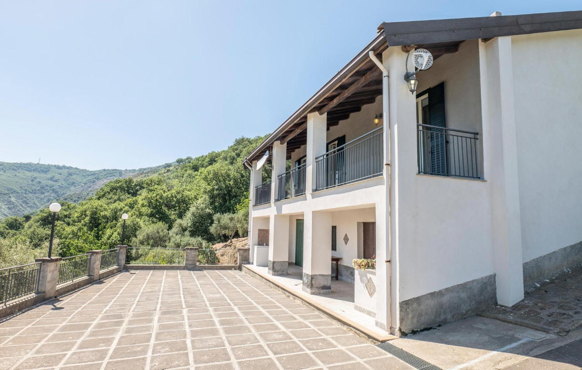 3 Bedroom Beautiful Home In Librizzi Exterior foto